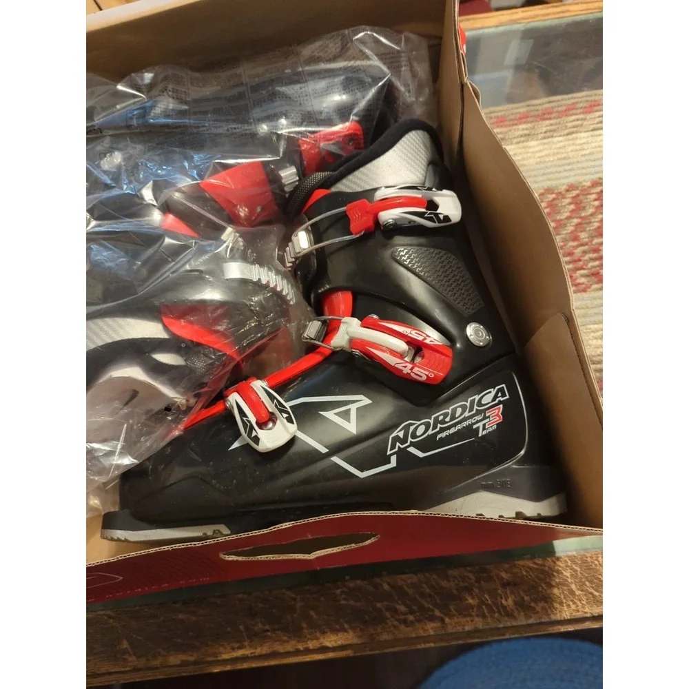 NOS Nordica Firearrow Team 3 Men's Ski Boots - MP 265 US 8.5 - MM‎ 305 READ!